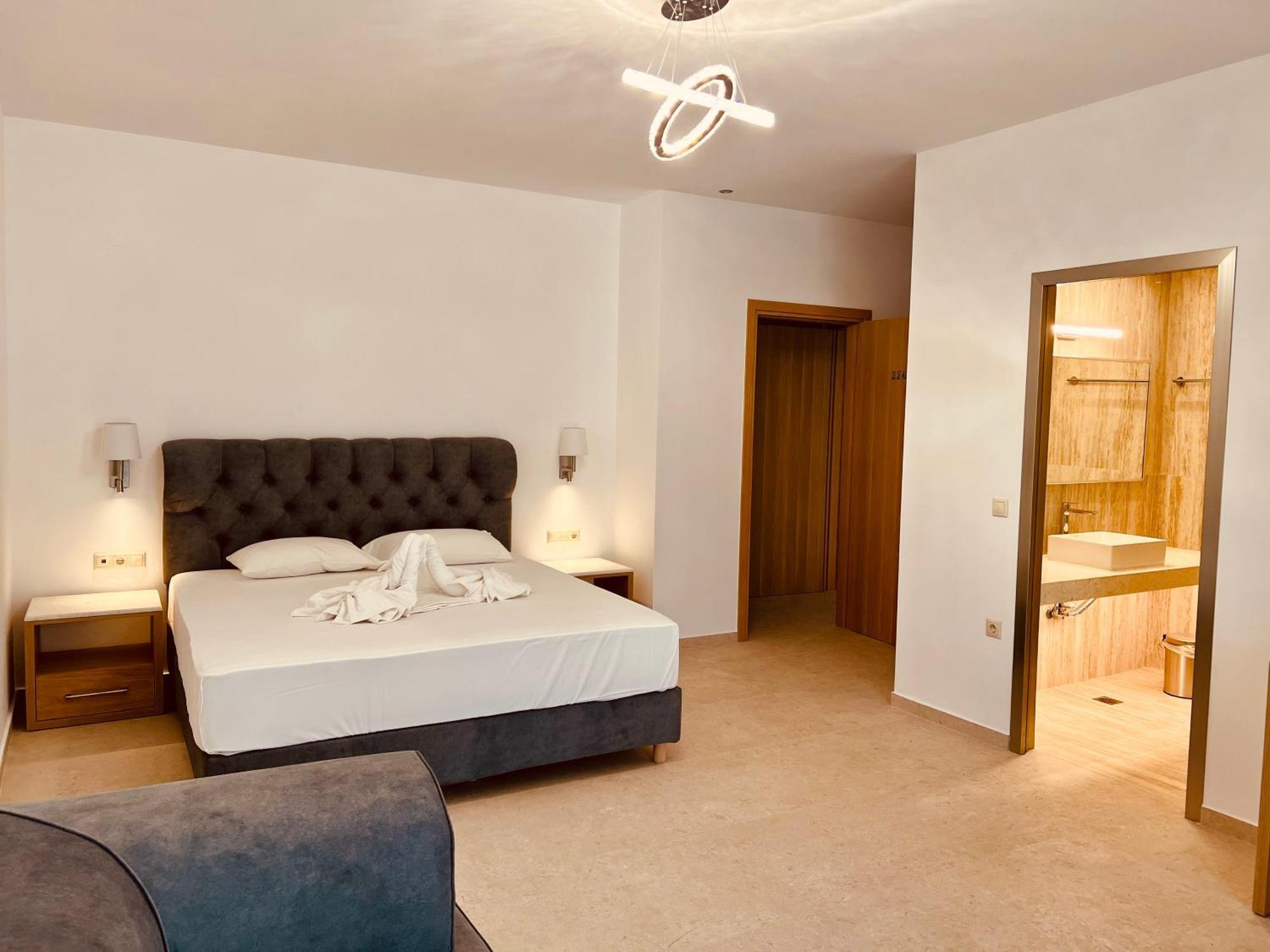 Lili Hotel Gazi Экстерьер фото